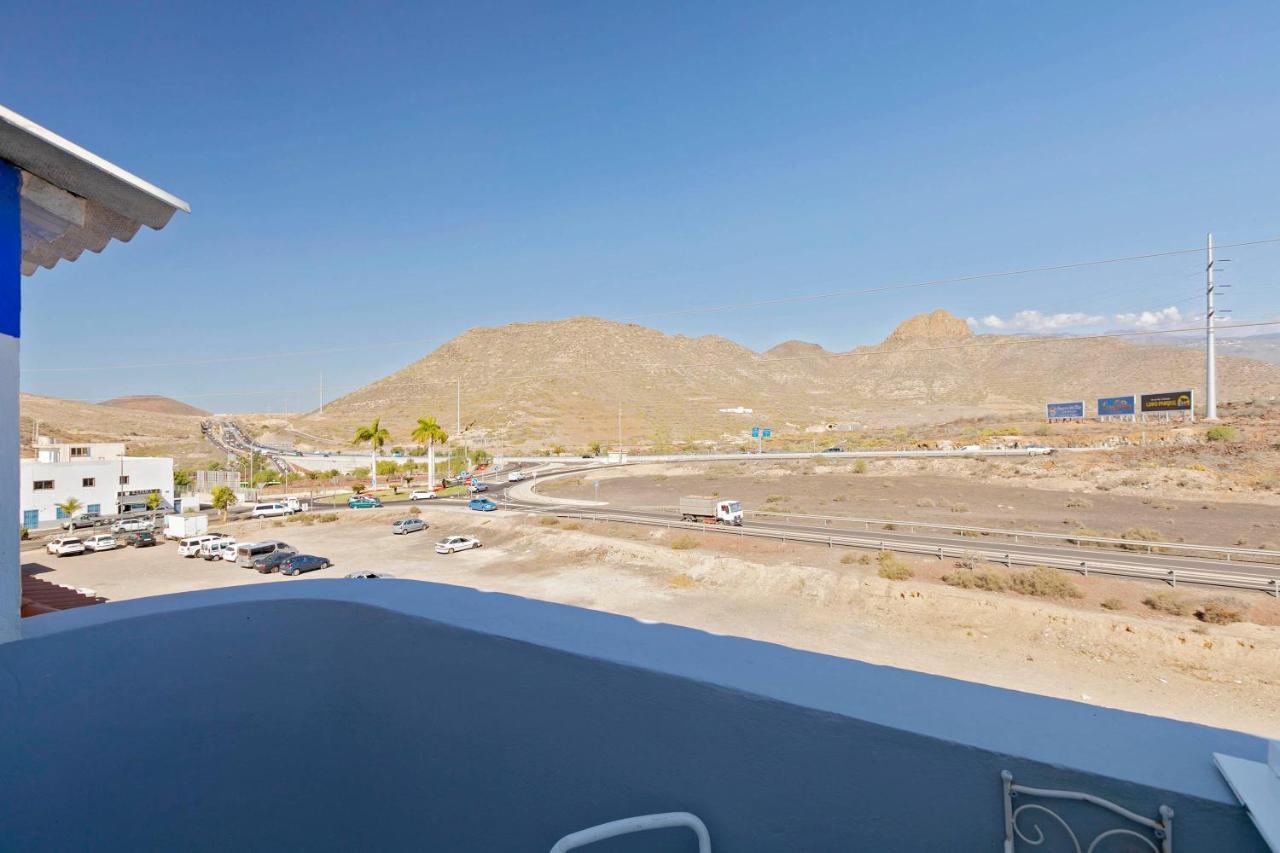 Hostel Neon Tenerife Guaza エクステリア 写真