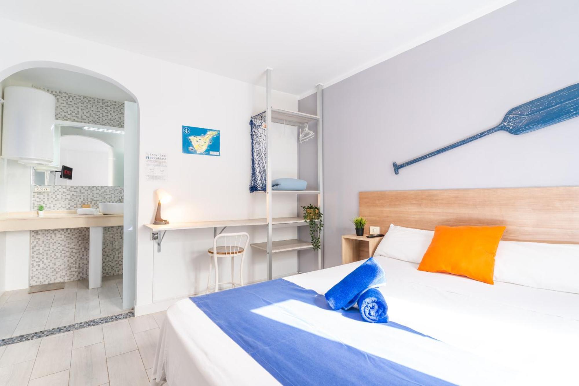 Hostel Neon Tenerife Guaza エクステリア 写真